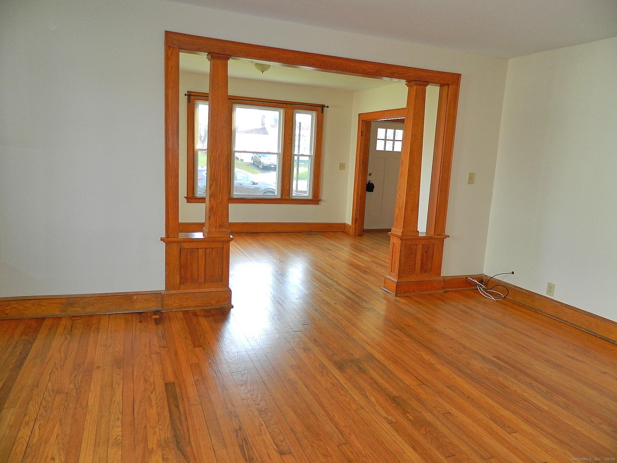191 Bradley Avenue photo 4