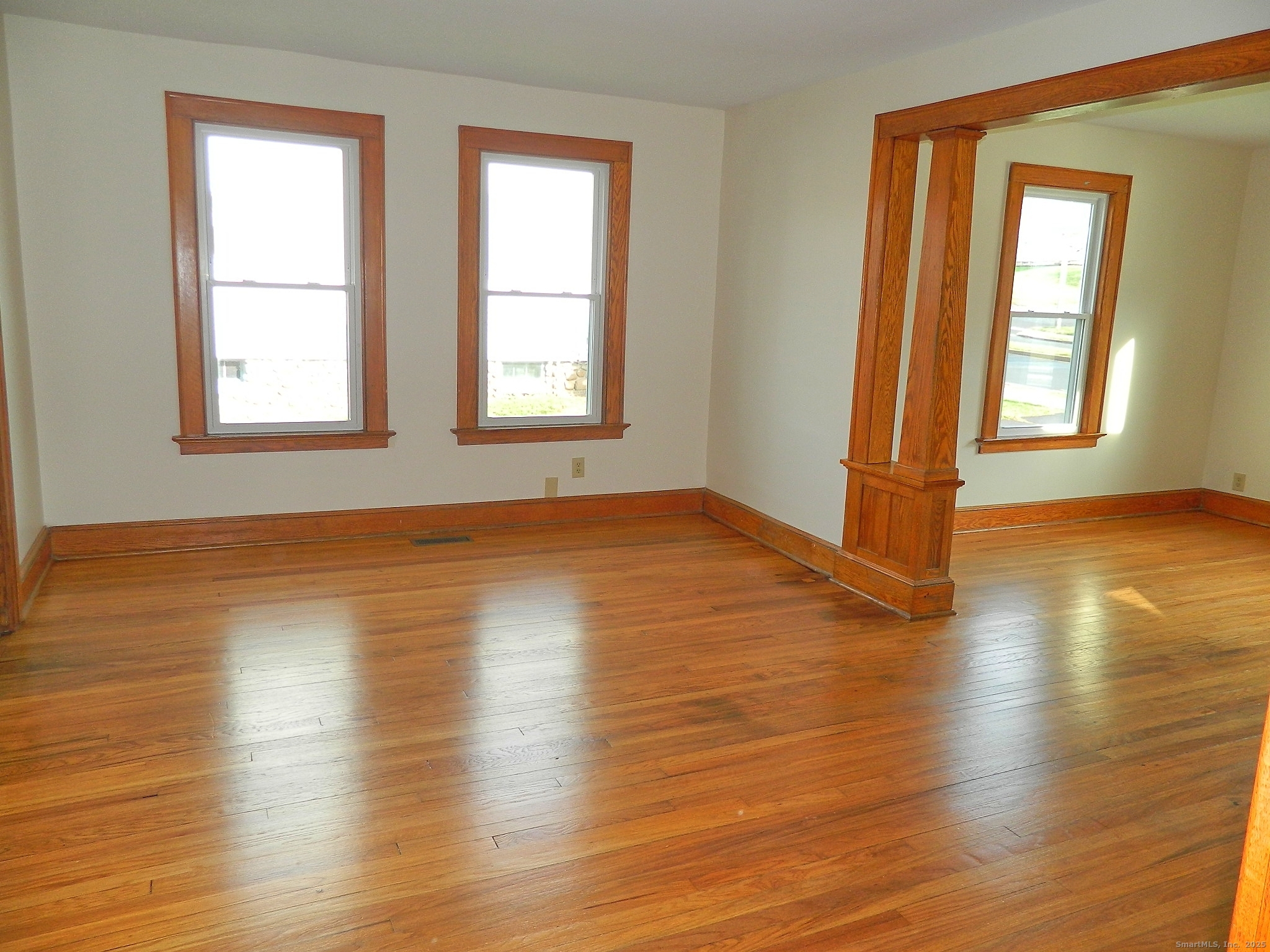 191 Bradley Avenue photo 5