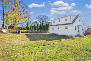 Homes for sale in Stamford, CT | 28 Aquila Rd, Stamford, CT 06902 | MLS# 24141322