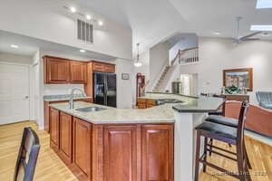 Homes for sale in Shelton, CT | 498 Elk Run #498, Shelton, CT 06484 | MLS# 24142124