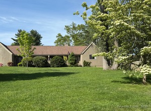 Homes for sale in Stratford, CT | 133 Bannock Ln #A, Stratford, CT 06614 | MLS# 24142372