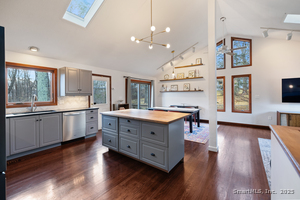 Homes for sale in Hamden, CT | 170 Laura Rd, Hamden, CT 06514 | MLS# 24142389