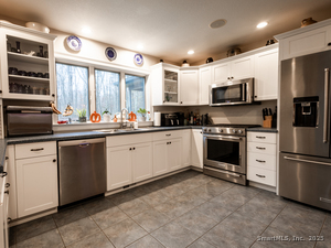 Homes for sale in Montville, CT | 15 Forsyth Rd, Montville, CT 06370 | MLS# 24142362