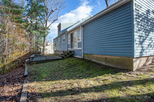 Homes for sale in Simsbury, CT | 25 Barry Ln, Simsbury, CT 06070 | MLS# 24142404