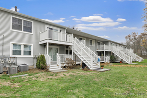 Homes for sale in Milford, CT | 105 Carriage Path S #105, Milford, CT 06460 | MLS# 24141842