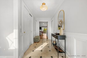 Homes for sale in Fairfield, CT | 76 Hilary Cir #76, Fairfield, CT 06825 | MLS# 24142426