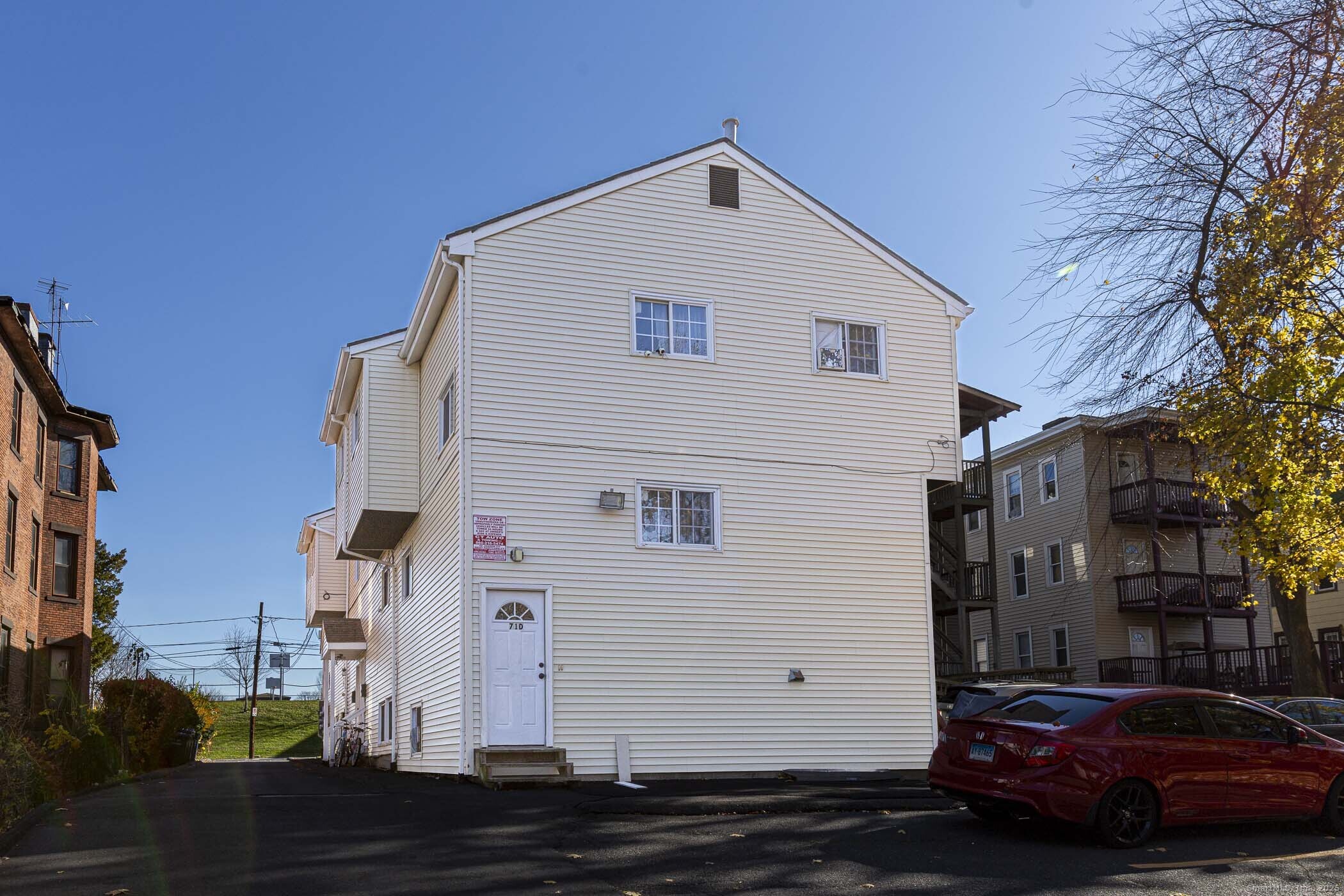 Homes for sale in Hartford, CT | 71 Williams St, Hartford, CT 06120 | MLS# 24140438