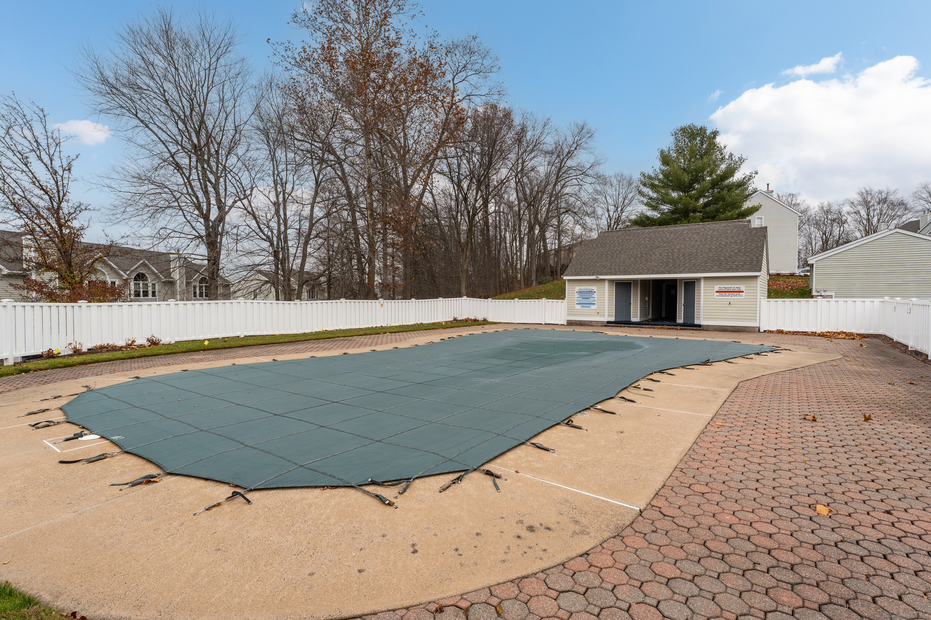 Homes for sale in Wallingford, CT | 14 Saint Andrews Cir #6, Wallingford, CT 06492 | MLS# 24141195