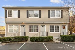 Homes for sale in Stamford, CT | 48 Strawberry Hill Ave #11, Stamford, CT 06902 | MLS# 24141886