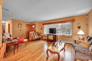 Homes for sale in Trumbull, CT | 42 Wendy Rd, Trumbull, CT 06611 | MLS# 24142429