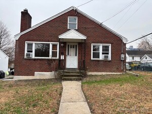 Homes for sale in Stamford, CT | 74 W North St, Stamford, CT 06902 | MLS# 24142451