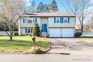 Homes for sale in Cromwell, CT | 5 Palmer Cir, Cromwell, CT 06416 | MLS# 24142455