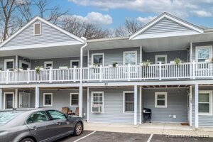 Homes for sale in Monroe, CT | 107 Hidden Knolls Cir #107, Monroe, CT 06468 | MLS# 24142444