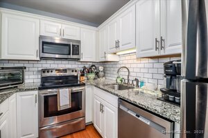 Homes for sale in Monroe, CT | 107 Hidden Knolls Cir #107, Monroe, CT 06468 | MLS# 24142444