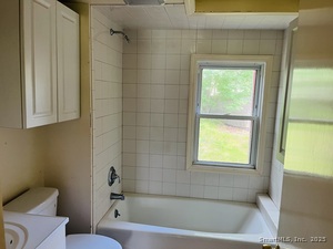 Homes for sale in Shelton, CT | 35 Saginaw Trl, Shelton, CT 06484 | MLS# 24142533