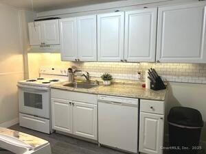 Homes for sale in Middletown, CT | 27 Barbara Rd, Middletown, CT 06457 | MLS# 24142315