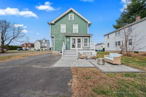 Homes for sale in Glastonbury, CT | 31 Melrose St, Glastonbury, CT 06033 | MLS# 24141858