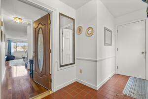 Homes for sale in Shelton, CT | 113 Spring Gln #113, Shelton, CT 06484 | MLS# 24142591