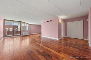 Homes for sale in Stamford, CT | 143 Hoyt St #APT 1A, Stamford, CT 06905 | MLS# 24142743