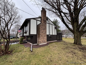 Homes for sale in Meriden, CT | 419 Gracey Ave, Meriden, CT 06451 | MLS# 24141913