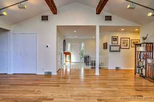 Homes for sale in Woodbridge, CT | 70 Woodfield Rd, Woodbridge, CT 06525 | MLS# 24134750