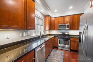 Homes for sale in Stamford, CT | 160 Glenbrook Rd #6B, Stamford, CT 06902 | MLS# 24142680