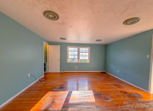 Homes for sale in Ledyard, CT | 120 Gallup Hill Rd #APT 2A, Ledyard, CT 06339 | MLS# 24141275