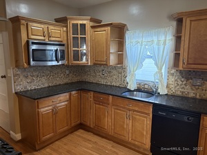 Homes for sale in Hamden, CT | 406 Newhall St, Hamden, CT 06511 | MLS# 24142587