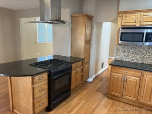 Homes for sale in Hamden, CT | 406 Newhall St, Hamden, CT 06511 | MLS# 24142587