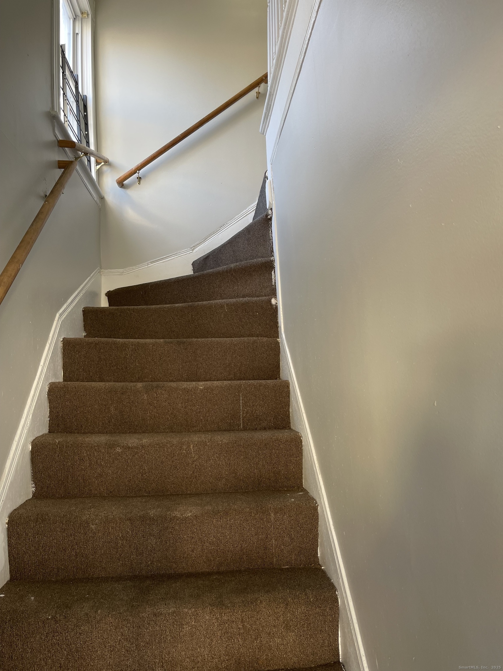 1199 Iranistan, Bridgeport, 06605, 6 Bedrooms Bedrooms, 0 ,2 BathroomsBathrooms,Multi-family For Sale,For Sale,Iranistan,0,24139702