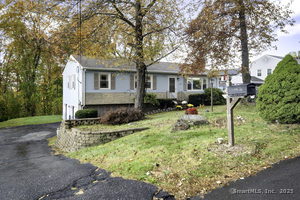 Homes for sale in Waterbury, CT | 79 Fieldstone Rd, Waterbury, CT 06704 | MLS# 24142791