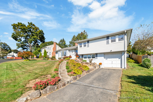 Homes for sale in Naugatuck, CT | 15 Summit Rd, Naugatuck, CT 06770 | MLS# 24142802