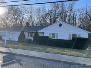 Homes for sale in Seymour, CT | 31 Skokorat St, Seymour, CT 06483 | MLS# 24119368