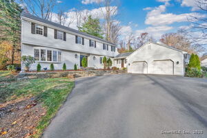 Homes for sale in West Hartford, CT | 75 Arlen Way, West Hartford, CT 06117 | MLS# 24137894