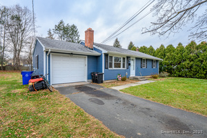 Homes for sale in Windsor Locks, CT | 124 Bel Aire Cir, Windsor Locks, CT 06096 | MLS# 24142874