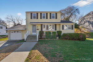 Homes for sale in Groton, CT | 59 Godfrey St, Groton, CT 06340 | MLS# 24142750