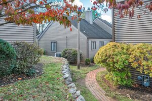 Homes for sale in Glastonbury, CT | 81 Hollister Way N #81, Glastonbury, CT 06033 | MLS# 24142883