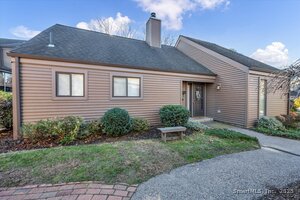 Homes for sale in Glastonbury, CT | 81 Hollister Way N #81, Glastonbury, CT 06033 | MLS# 24142990