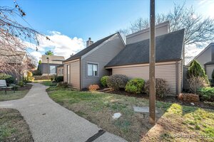 Homes for sale in Glastonbury, CT | 81 Hollister Way N #81, Glastonbury, CT 06033 | MLS# 24142883