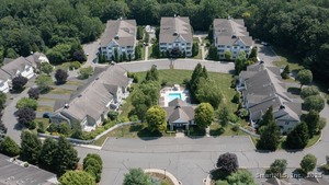 Homes for sale in Brookfield, CT | 332 Still Water Cir #332, Brookfield, CT 06804 | MLS# 24142328