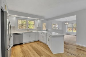 Homes for sale in South Windsor, CT | 10 Victorian Woods Ln #10, South Windsor, CT 06074 | MLS# 24142918