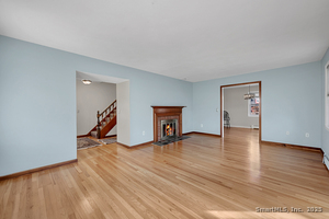 Homes for sale in Middletown, CT | 63 Meadowood Dr, Middletown, CT 06457 | MLS# 24142770