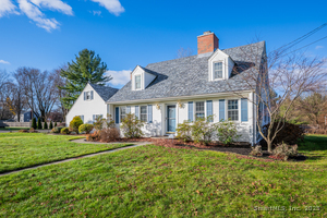 Homes for sale in Middletown, CT | 63 Meadowood Dr, Middletown, CT 06457 | MLS# 24142770