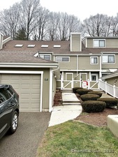 Homes for sale in Shelton, CT | 27 Country Walk #27, Shelton, CT 06484 | MLS# 24139220