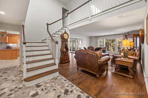 Homes for sale in Cheshire, CT | 462 Castle Glenn, Cheshire, CT 06410 | MLS# 24142999