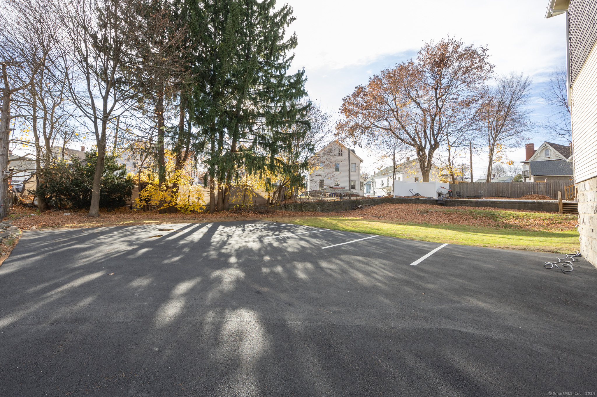 40 Winthrop Street photo 18