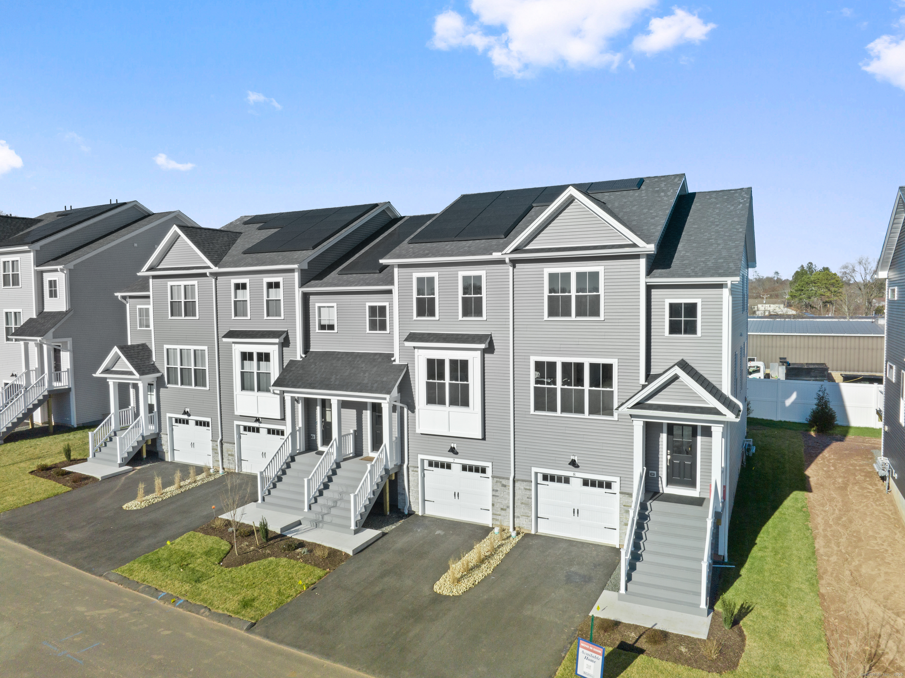 Homes for sale in Cheshire, CT | 129 Shea Cir #129, Cheshire, CT 06410 | MLS# 24100412