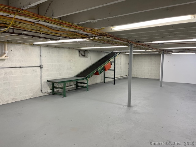 330 Main, East Haven, 06512, 0 , 0 ,0,Commercial For Lease,For Rent,Main,0,24142413