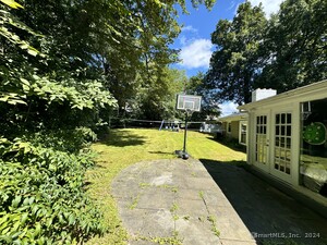 Homes for sale in West Hartford, CT | 170 Hunter Dr, West Hartford, CT 06107 | MLS# 24143099