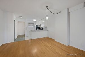 Homes for sale in Stamford, CT | 71 Strawberry Hill Ave #APT 118, Stamford, CT 06902 | MLS# 24141473